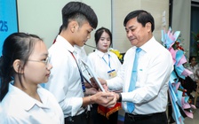 Trao 20 suất học bổng Nguyễn Thái Bình cho tân sinh viên Quảng Ngãi tại TP.HCM