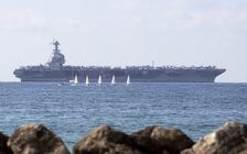 Mỹ điều tàu sân bay hiện đại nhất tới, Venezuela phản ứng mạnh