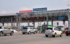 Đã trả phí bảo trì đường bộ, tại sao phải trả thêm tiền qua trạm BOT?