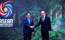 Thủ tướng tới Kuala Lumpur, bắt đầu các hoạt động tại Hội nghị Cấp cao ASEAN 47