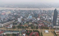 Ngập lụt, sạt lở nghiêm trọng ở nhiều tỉnh miền Trung