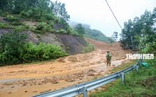 TP.Huế: Tỉnh lộ 14B sạt lở nghiêm trọng, hàng ngàn hộ dân bị chia cắt