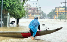 3 hình thế thời tiết gây mưa lớn dữ dội ở miền Trung