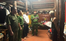 Tạm giữ người tát tài xế, bóp cổ hành khách taxi sau va chạm