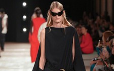 Trang phục không phom dáng lại gây sốt trong mùa mới