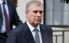 Ông Andrew mất tước hiệu Hoàng tử Anh