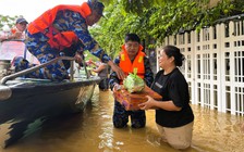 Vùng 3 Hải quân tập trung cứu trợ vùng ngập lụt Đà Nẵng, Huế