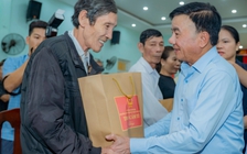 Lãnh đạo Đảng, Nhà nước thị sát vùng lũ Huế, hỗ trợ 5 tỉ đồng khắc phục