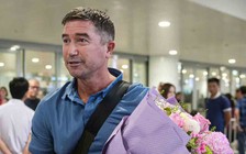 HLV Harry Kewell không muốn bị V-League ‘quật ngã’, cấp thượng tầng Hà Nội FC kỳ vọng lớn
