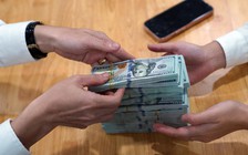 Giá USD hôm nay 6.10.2025: Lao dốc trong ngân hàng