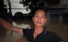 Nước lũ ở Thái Nguyên ngập đến cổ: 'Sợ quá, nước vẫn đang dâng'