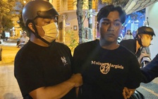 Vờ hỏi mua rồi cướp giật 2 điện thoại iPhone