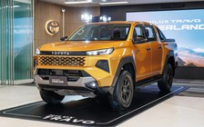 Toyota Hilux thế hệ mới lột xác thiết kế, có thêm bản thuần điện