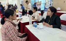 Lương thưởng, cơm ca miễn phí nhưng vẫn khó tuyển lao động phổ thông