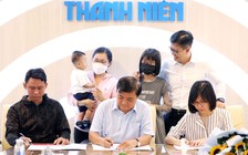 Mong bù đắp cho con khi phải xa mẹ lúc mới chào đời