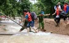 Băng rừng gọi học trò về lại lớp