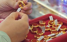 Giá vàng hôm nay 15.11.2025: Đà rơi chưa dứt, vàng nhẫn rớt dưới ngưỡng 150 triệu đồng