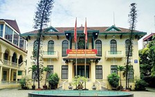 Mặt trận Tổ quốc không tiếp khách, nhận hoa dịp kỷ niệm 95 năm ngày truyền thống