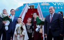 Thủ tướng Phạm Minh Chính và phu nhân bắt đầu thăm chính thức Algeria