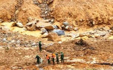 Sạt lở 'bủa vây' vùng cao TP.Đà Nẵng: Núi liên tục phát ra tiếng nổ lớn