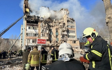 Chiến sự Ukraine ngày 1.365: Nội bộ Kyiv biến động, Mỹ-Nga soạn thỏa thuận riêng?