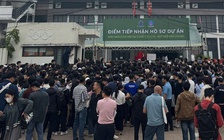 Người dân xếp hàng xuyên đêm mua nhà ở xã hội, Bộ Xây dựng nói gì?