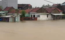 Thủ tướng chỉ đạo 3 tỉnh, 8 bộ ứng phó lũ lụt miền Trung