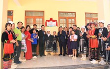 Món quà 800 triệu đồng tặng ngôi trường Thịnh Vượng