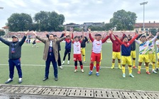 Trường ĐH Thủy Lợi và HUPES thắng tưng bừng, nhiều đội 'cóng' vì thời tiết quá lạnh