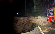 Cận cảnh đèo Mimosa bị xé toạc, đường vào Đà Lạt thêm ách tắc