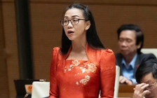 'Miễn phí sách giáo khoa, nhưng học sinh bị yêu cầu mua sách nâng cao, tham khảo'