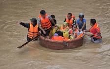 Mưa lũ miền Trung: 50 người chết và mất tích, 61.793 người phải sơ tán