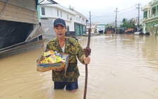 Nhịn đói 2 ngày, bám mái tôn chờ cứu hộ: Người Gia Lai kể lại phút thoát hiểm
