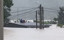 Người dân Phú Yên cũ xin giúp đỡ đồ ăn vì 'nhiều người đói, rét'