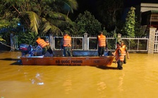 Lâm Đồng: Xuyên đêm đưa dân ra khỏi vùng rốn lũ Cát Tiên