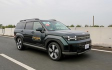 Hyundai Santa Fe Hybrid xuất hiện tại Việt Nam, khi nào mở bán?