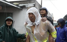 Con gái tật nguyền bị lũ cuốn trong đêm: Cha già run run kể lại khoảnh khắc bất lực