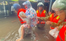 Công an tỉnh Đắk Lắk xin quần áo giúp dân vùng ngập lụt thương tâm