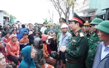 Tiếp tục hỗ trợ người dân khắc phục hậu quả mưa bão