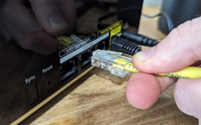 Năm thiết bị nên kết nối bằng Ethernet thay vì dùng Wi-Fi