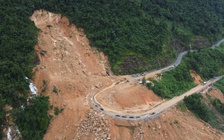 Khánh Hòa công bố tình huống khẩn cấp về thiên tai, nhiều tuyến giao thông tê liệt