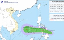 Dự báo chi tiết thời gian, cường độ bão số 15 sắp ảnh hưởng miền Trung