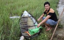 'Không có cháu Phong, cha con tôi chết rồi': Chuyện người hùng chèo ghe cứu dân giữa lũ dữ
