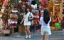 Vỉa hè phố cổ Hà Nội dần 'chuyển mình' thành kiểu mẫu, du khách ngỡ ngàng