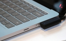 Laptop cao cấp ngày càng ít cổng kết nối