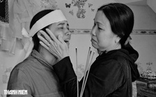 Mất chồng trong lũ dữ, người vợ câm điếc một mình gồng gánh nuôi 3 con nhỏ