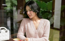 Áo dệt kim, áo cardigan 'lên ngôi' trong ngày thu se lạnh