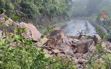 TP.Huế: Thông điểm sạt lở trên đường Hồ Chí Minh nối Quảng Trị