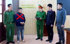 Gửi tin nhắn 'báo hàng lậu' cho phó giám đốc công an tỉnh, 'siêu lừa' sa lưới