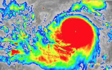 Hôm nay, bão Kalmaegi đổ bộ vào miền Trung, bão số 14 'lấp ló' ngoài Biển Đông